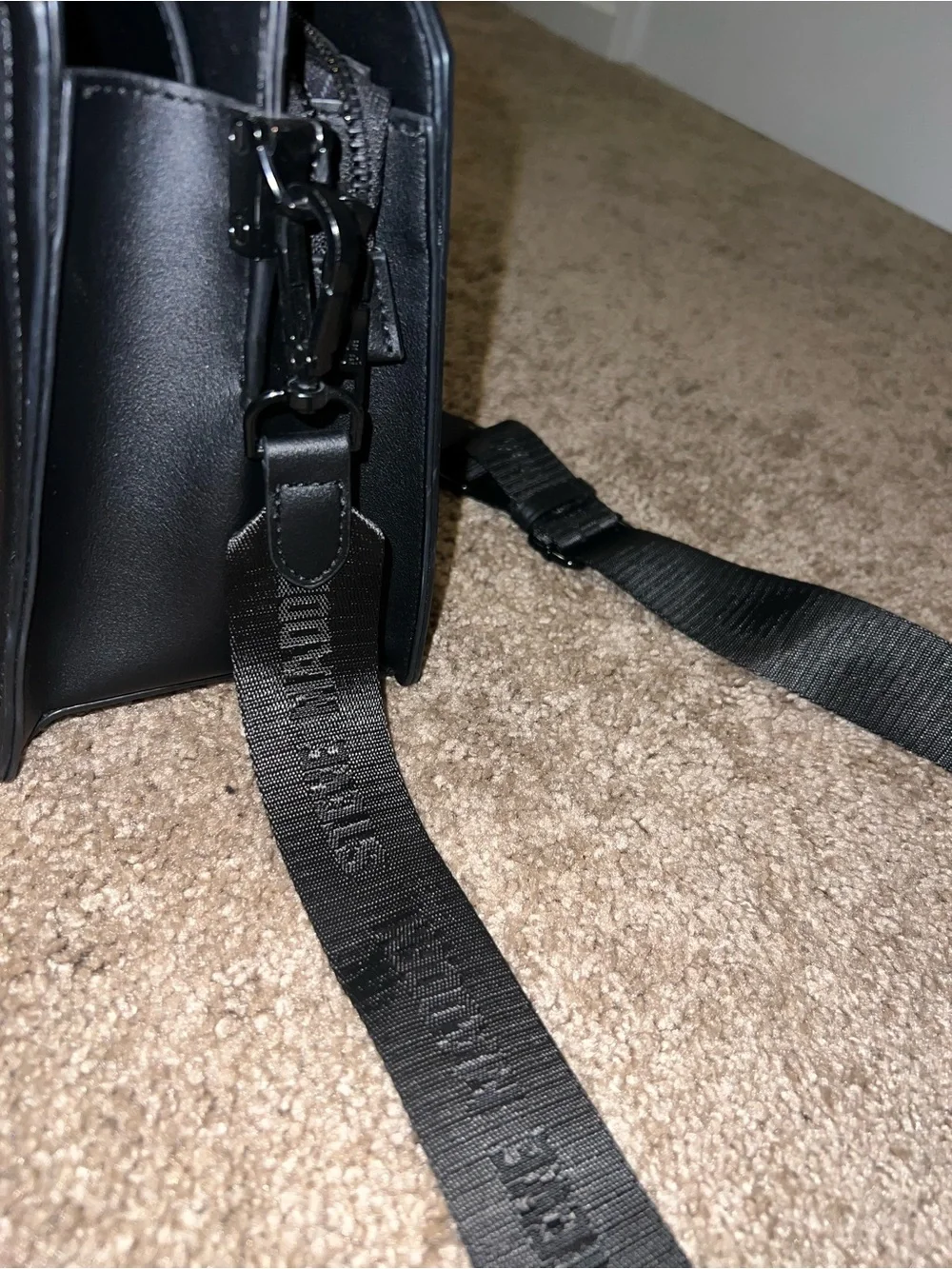 Steve Madden sleek steve